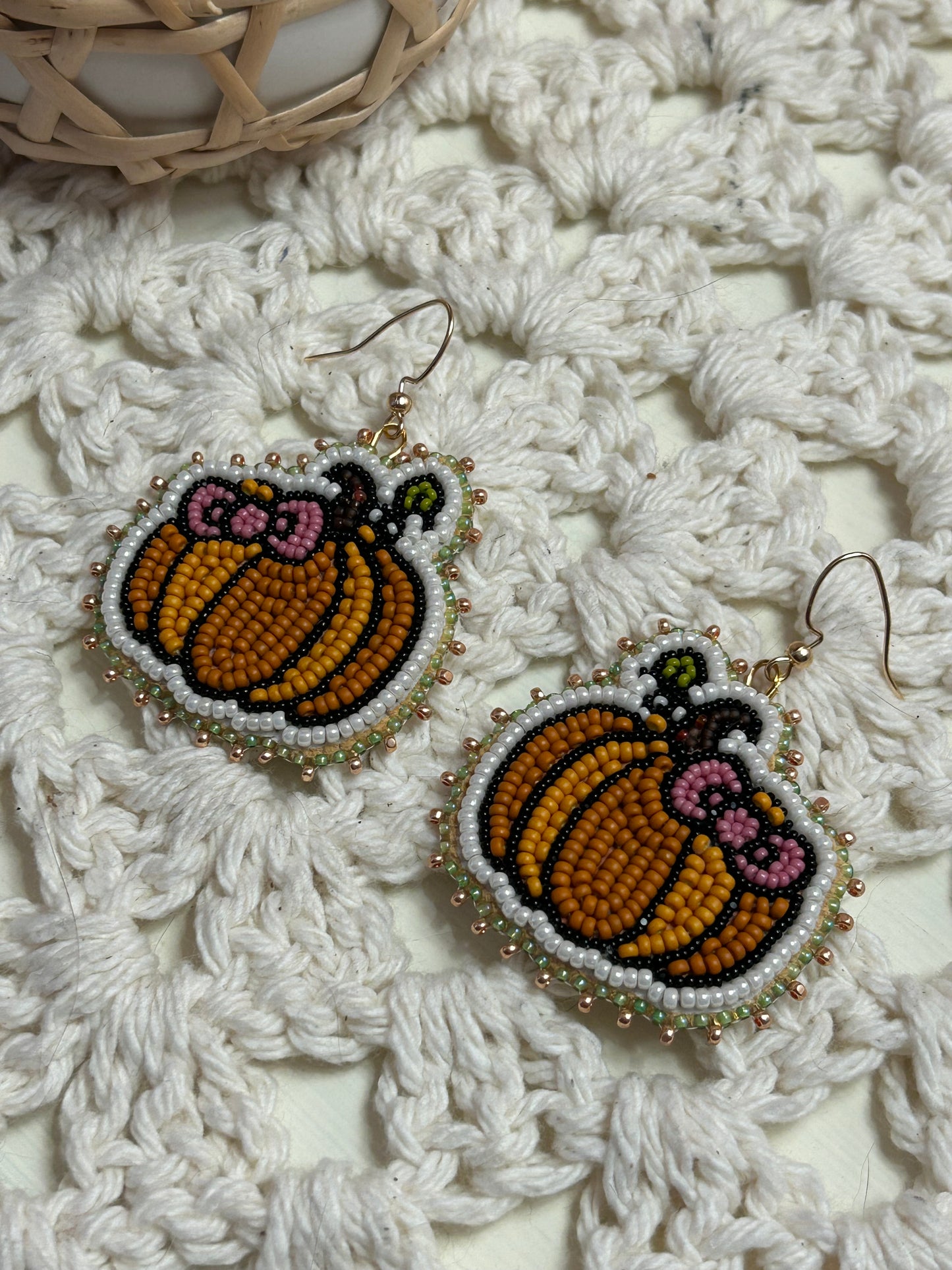 Hello kitty pumpkins (round)