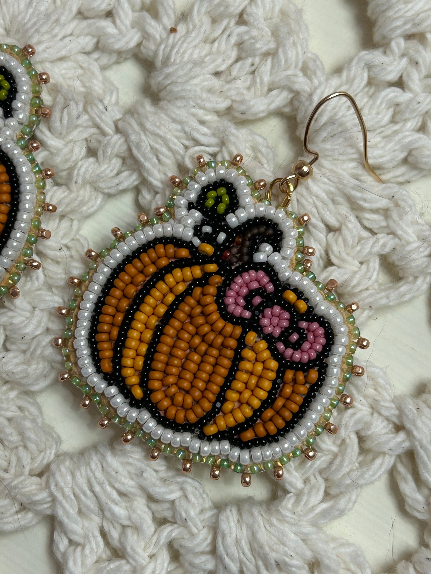 Hello kitty pumpkins (round)