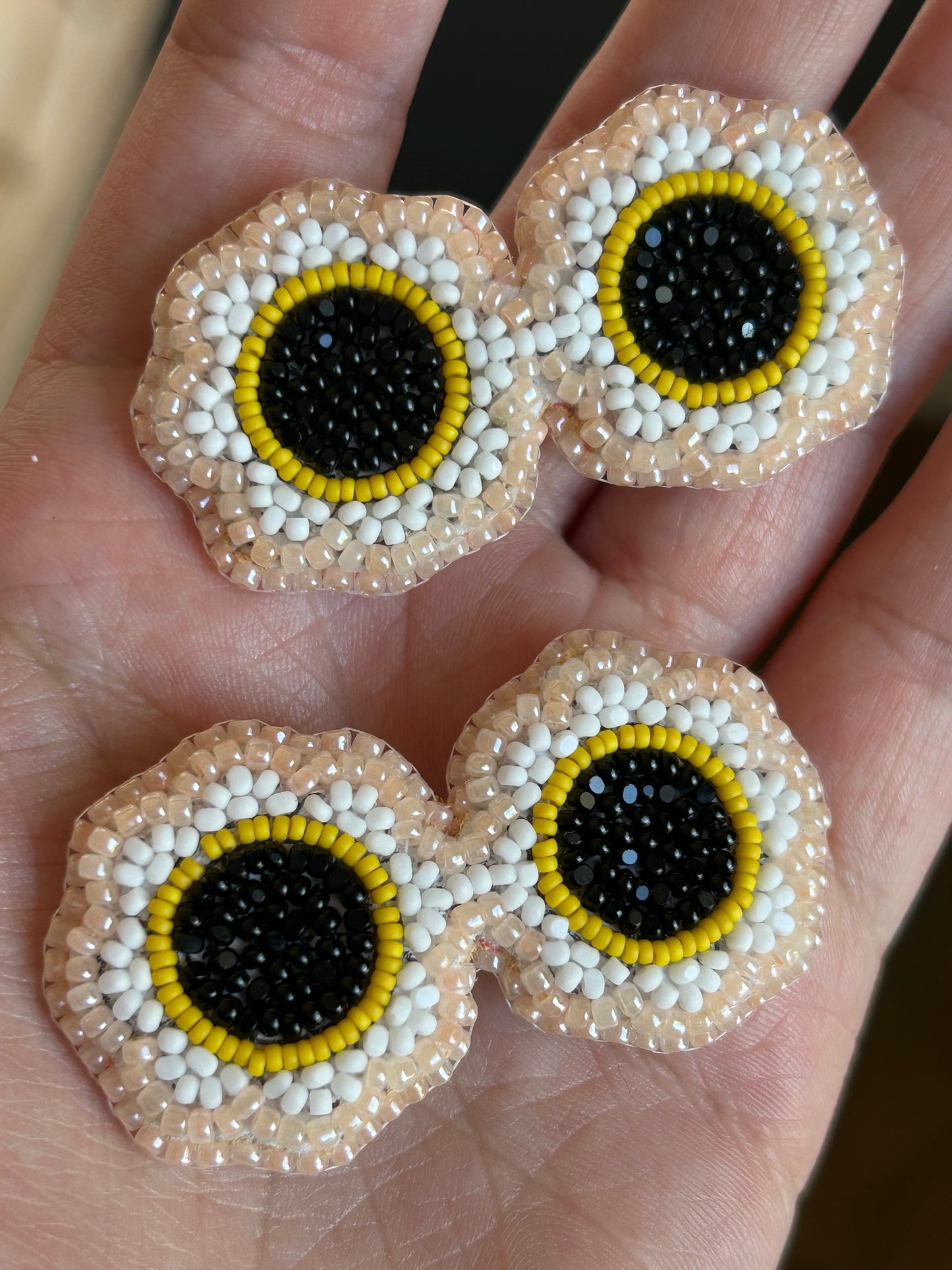 Daisy sunglasses hair clips