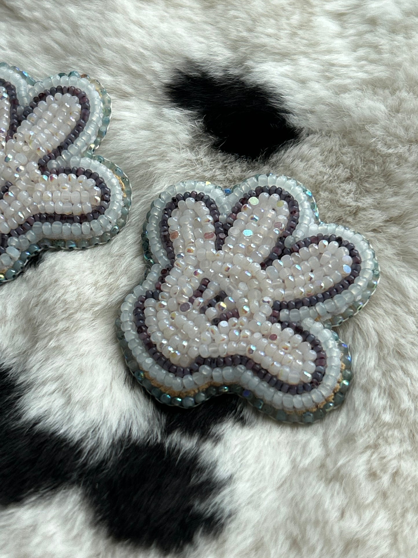 Opal Mickey gloves